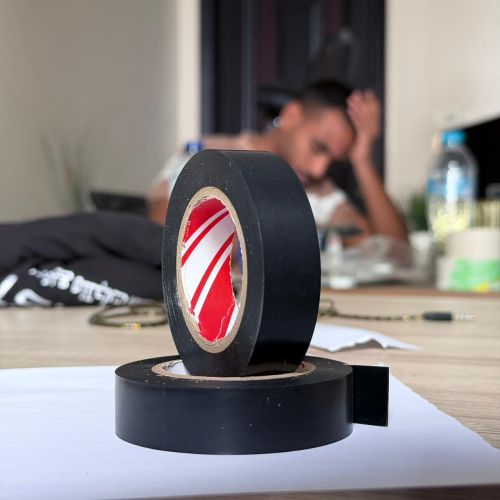 شريط لحام كهربائي عالي الجودة – عزل ممتاز وحماية آمنة للوصلات الكهربائية